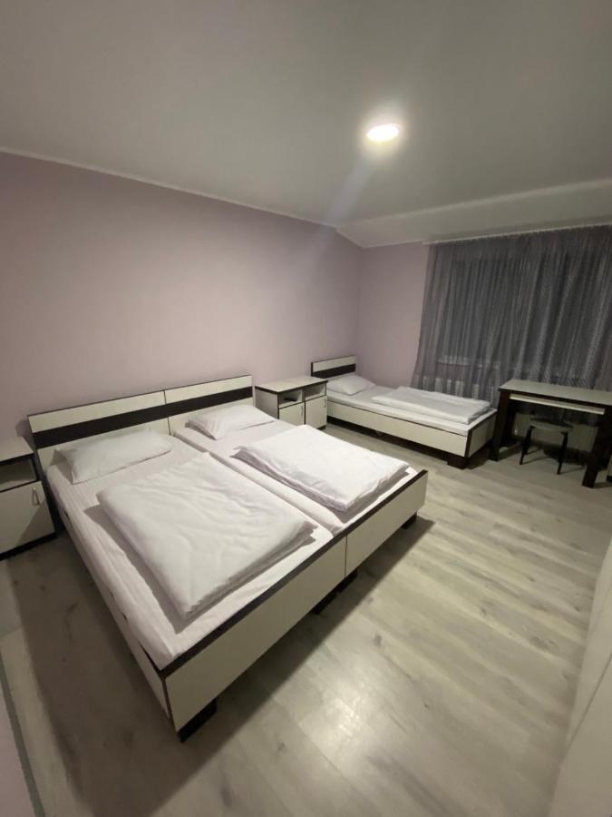 Guest house Max *