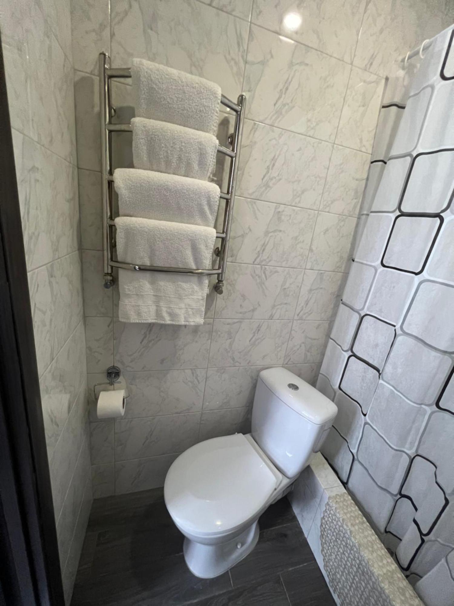 Guest house Max *